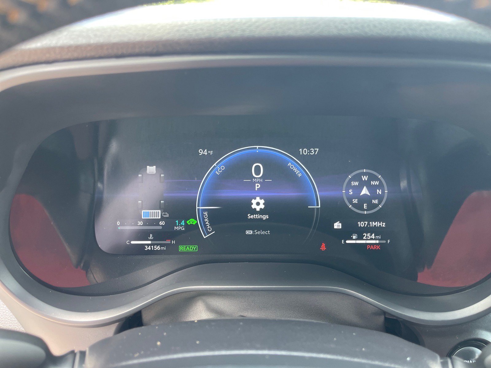 Used 2025 Toyota Sienna XLE Woodland Edition AWD/4WD image 4
