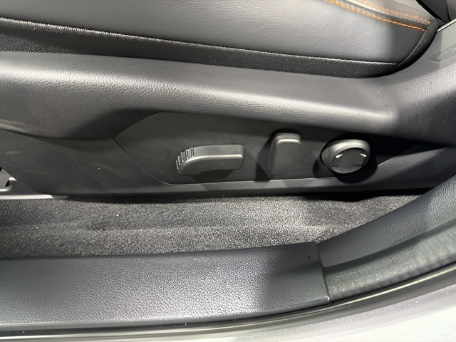 Certified 2025 Subaru Crosstrek 2.5i Limited w/ Crosstrek Mirror Package AWD/4WD image 13