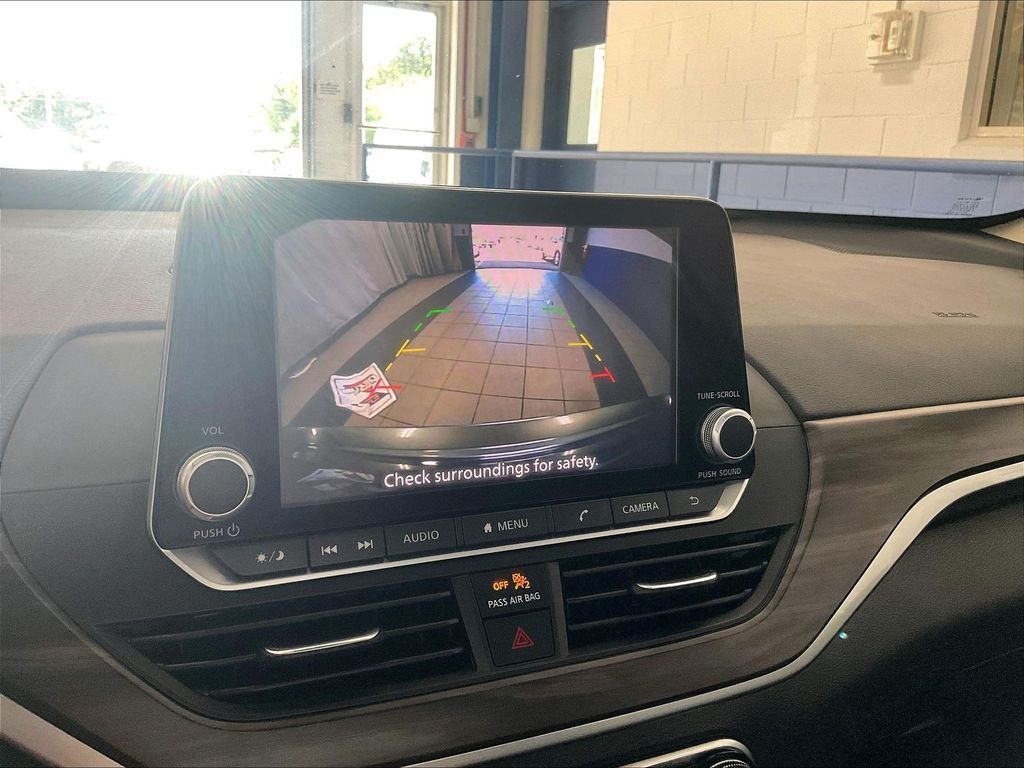 Used 2023 Nissan Altima 2.5 SV FWD image 19