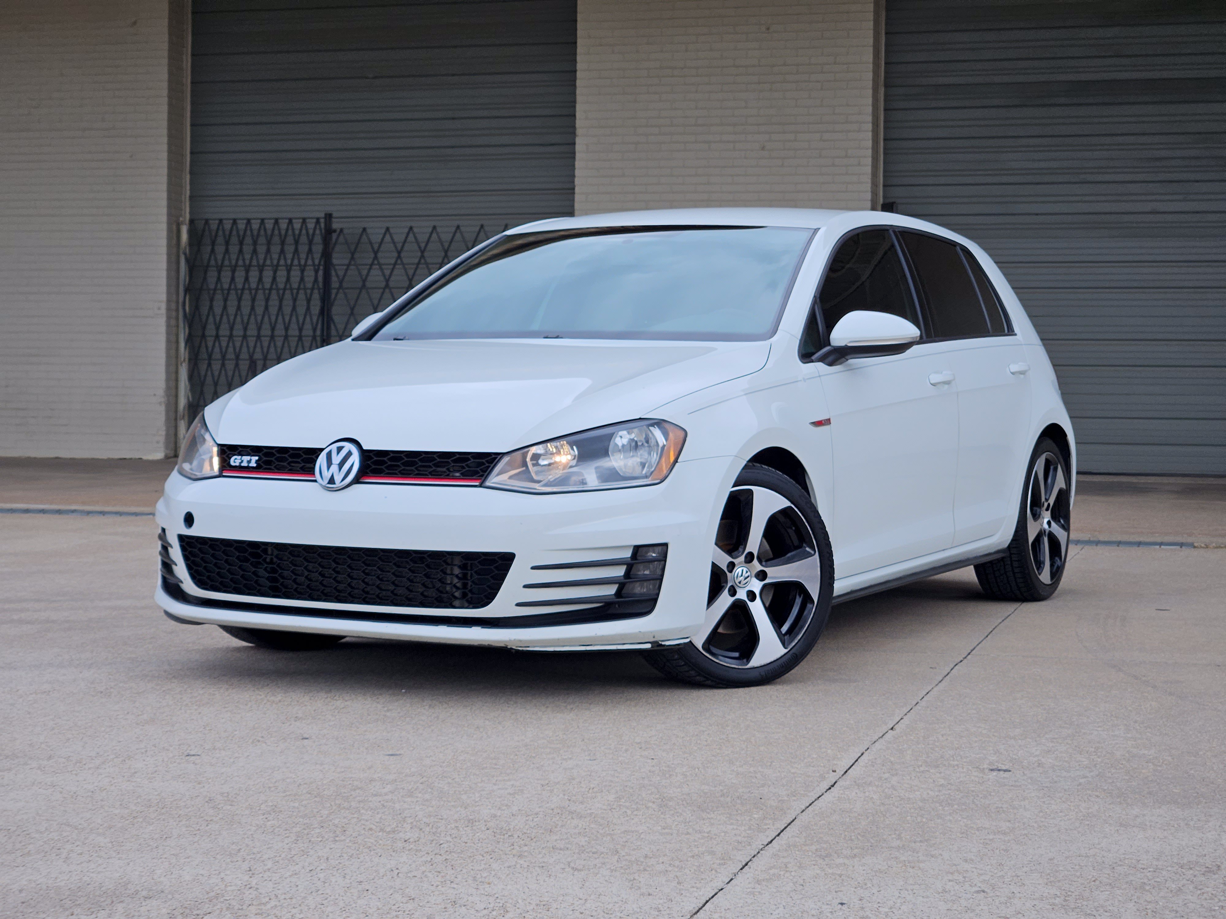 Used 2017 Volkswagen Golf 4-Door