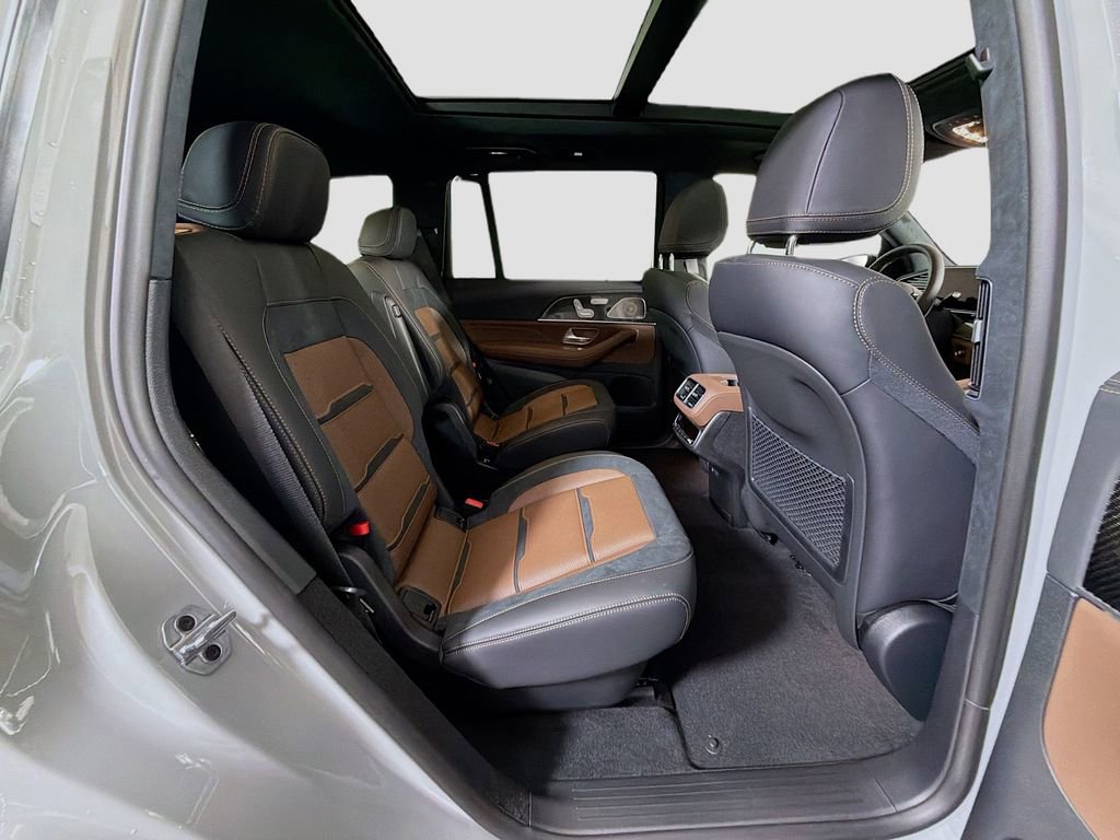 New 2026 Mercedes-Benz GLS 63 AMG 4MATIC image 31