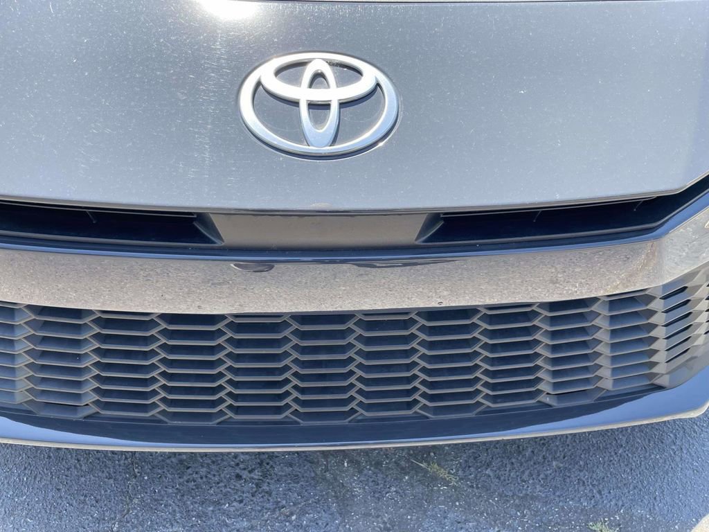 Used 2025 Toyota Camry SE w/ Multimedia Upgrade Package FWD image 8