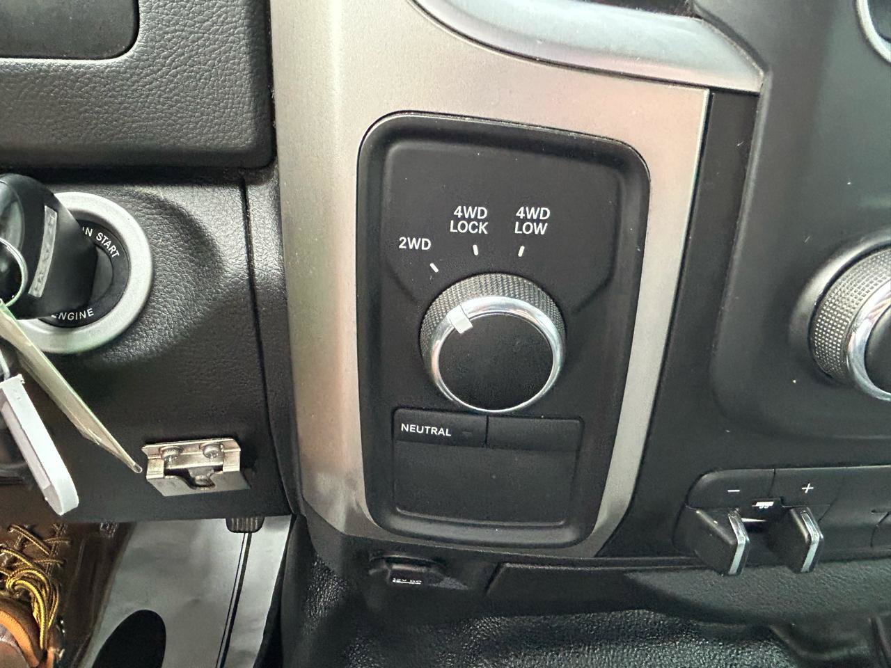 Used 2018 RAM 2500 SLT AWD/4WD image 24