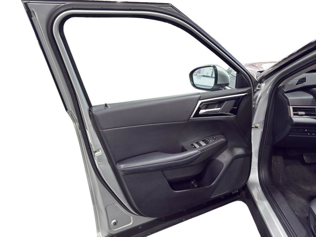 Used 2024 Mitsubishi Outlander SE AWD/4WD image 18