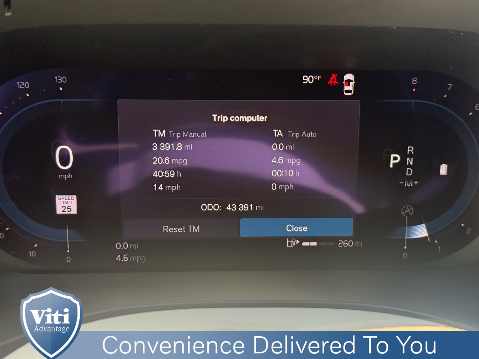 Certified 2023 Volvo XC60 B5 Plus AWD/4WD image 33