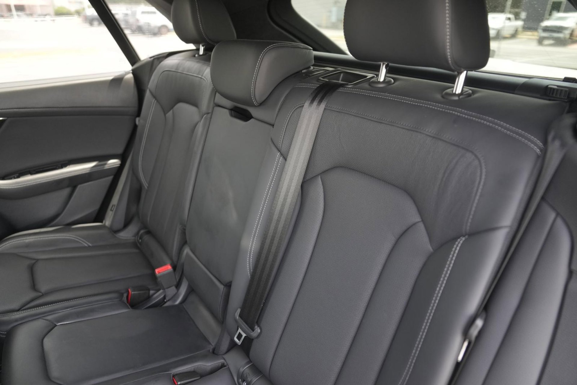 Certified 2025 Audi Q8 Prestige w/ Prestige Package image 29