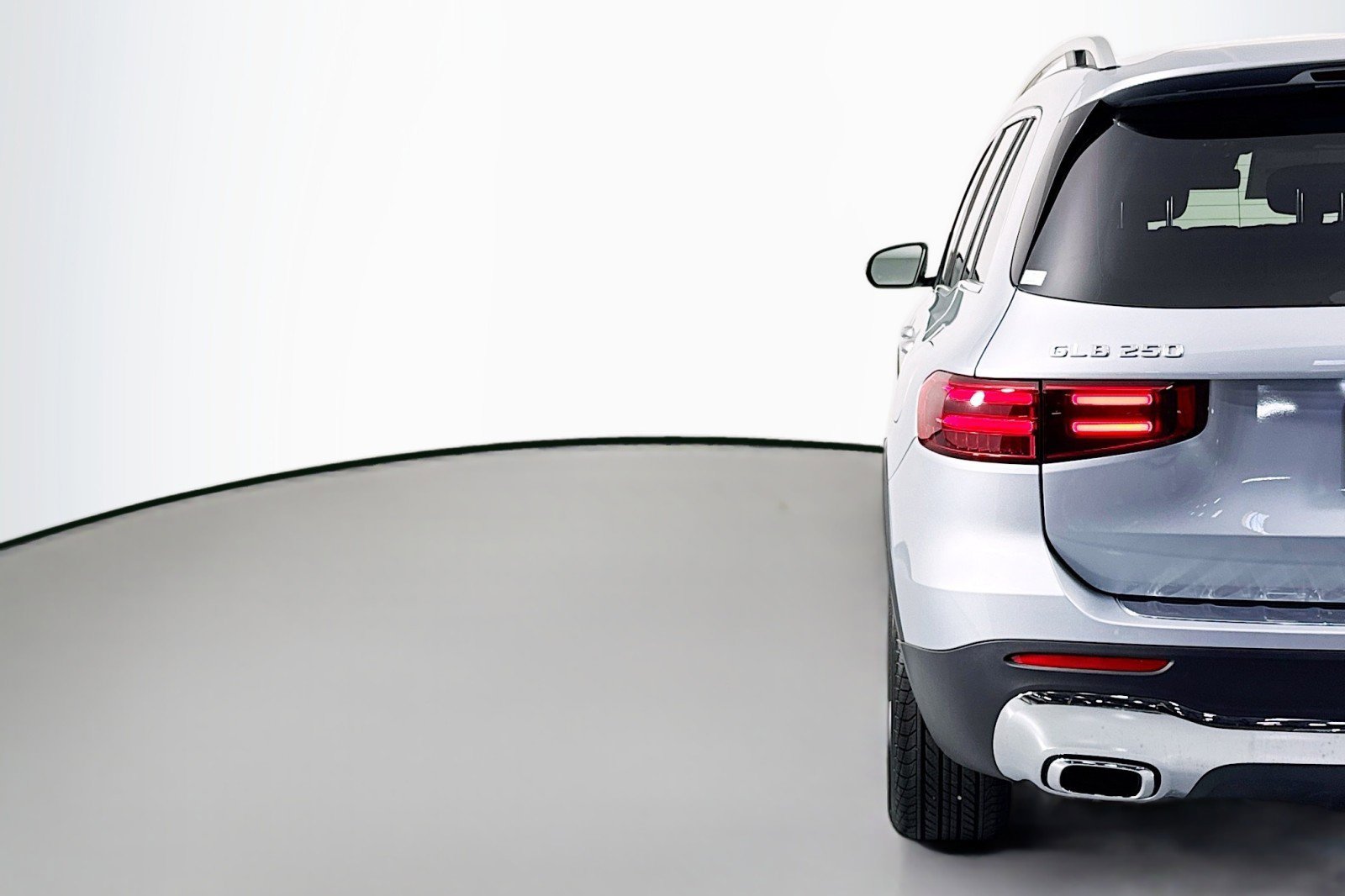 New 2026 Mercedes-Benz GLB 250 image 14