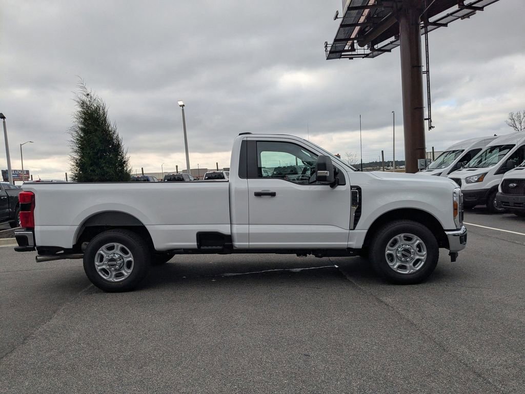 New 2026 Ford F350 XLT w/ 360-Degree Camera Package RWD image 3