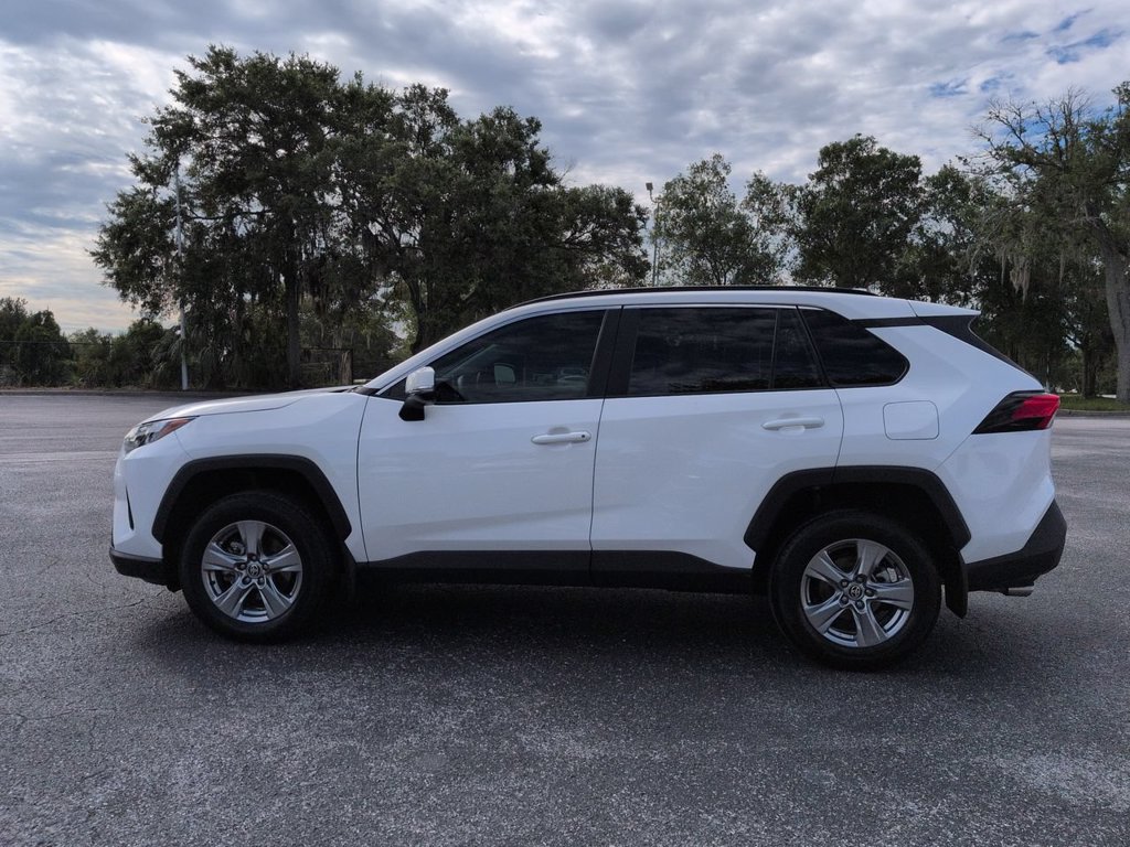 Used 2024 Toyota RAV4 XLE FWD image 7
