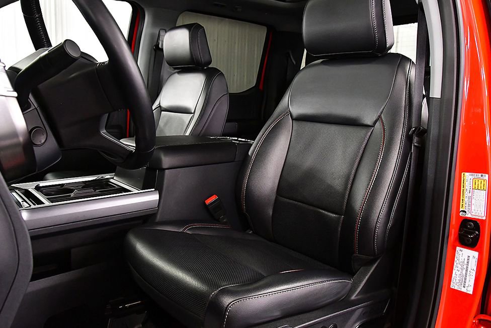 Used 2024 Ford F250 Lariat w/ Black Appearance Package AWD/4WD image 28