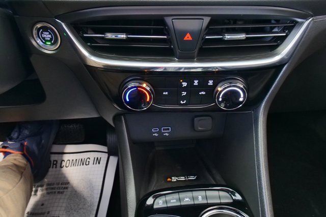 Used 2025 Buick Encore GX Sport Touring w/ Experience Buick Package image 21