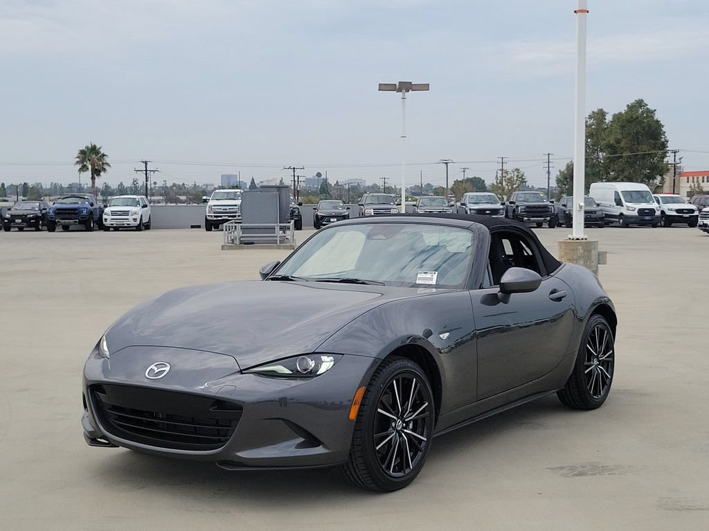 New 2026 MAZDA MX-5 Miata Grand Touring RWD image 25