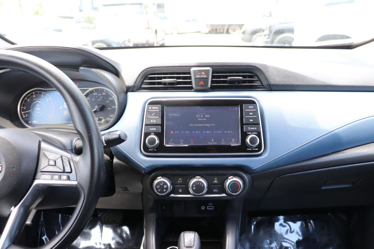 Used 2025 Nissan Versa SV FWD image 19