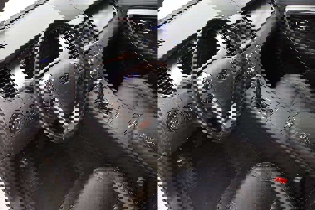 Used 2013 Ford Taurus SEL image 14