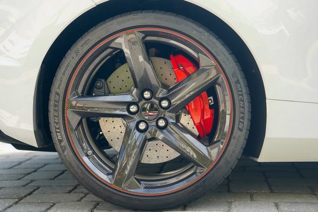 Used 2024 Chevrolet Corvette Z06 w/ Z07 Performance Package RWD image 33