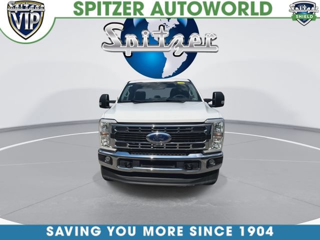 Used 2025 Ford F250 XLT AWD/4WD image 3