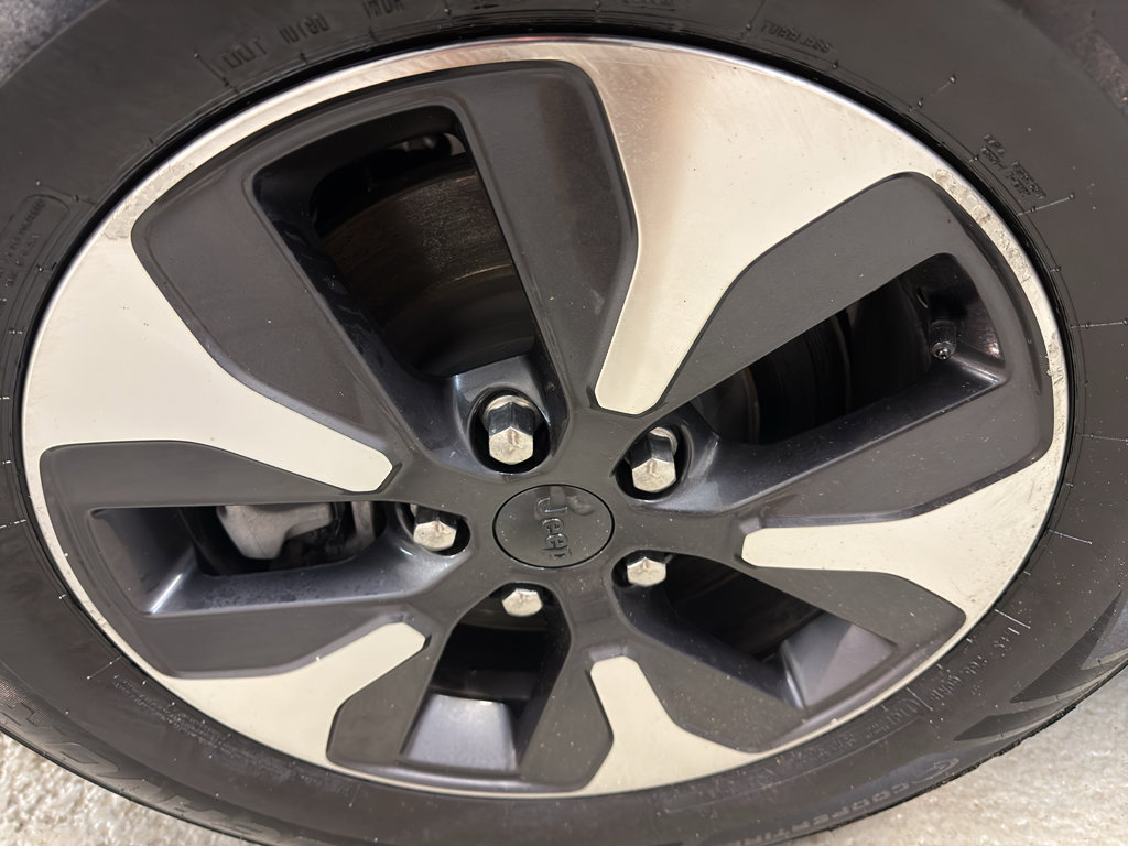 Used 2023 Jeep Grand Cherokee 4WD 4xe image 35