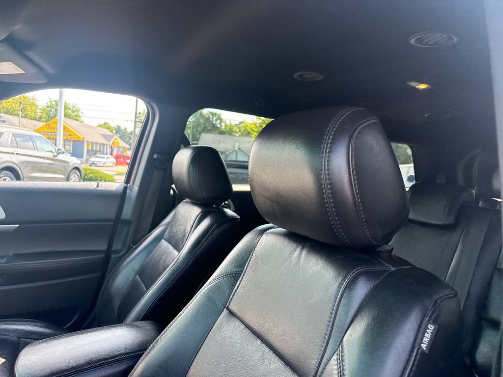 Used 2013 Ford Explorer XLT FWD image 26