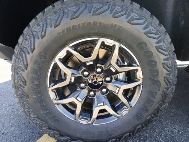 New 2026 Chevrolet Colorado ZR2 w/ Technology Package AWD/4WD image 27