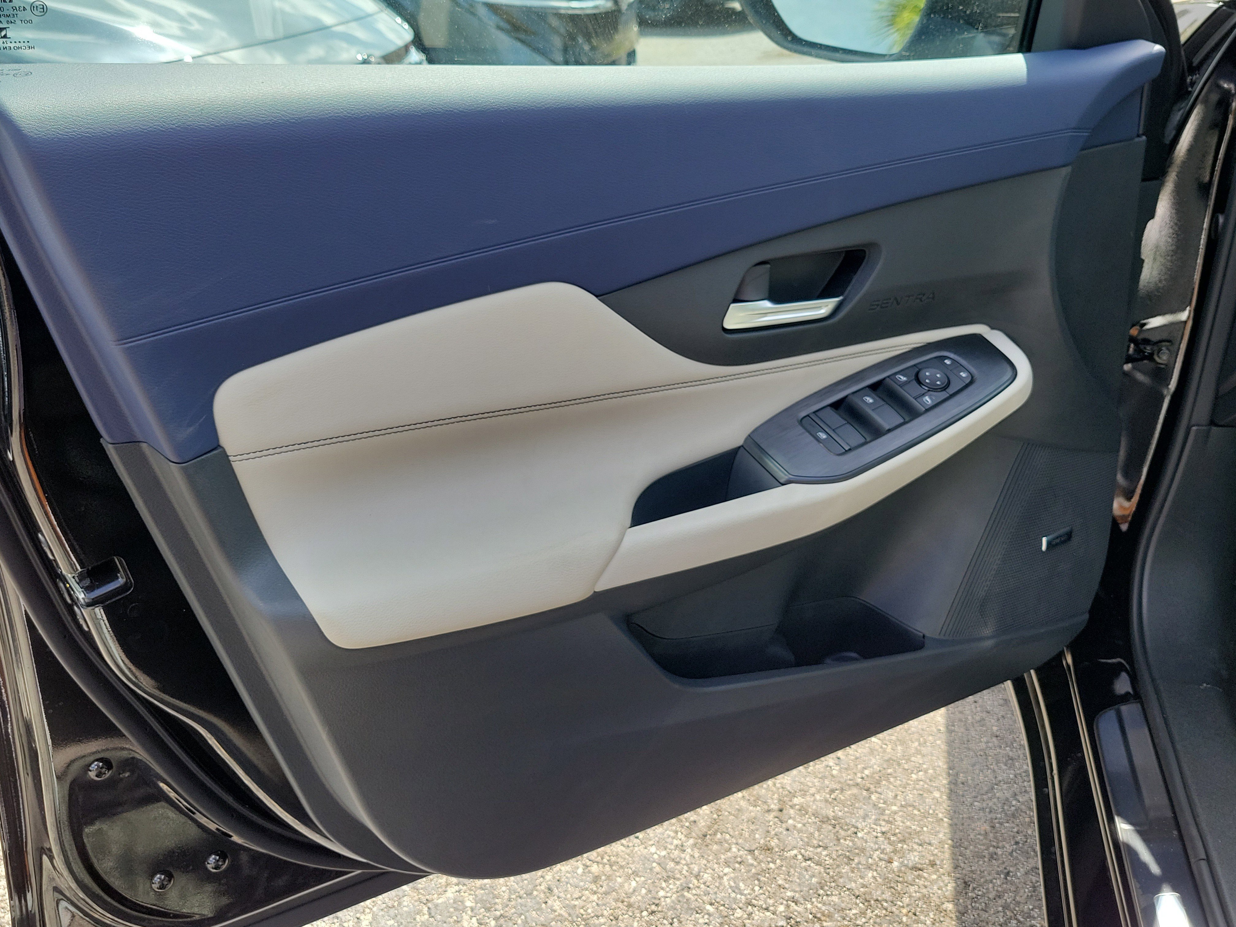 New 2026 Nissan Sentra SL w/ Floor Mat Package FWD image 10