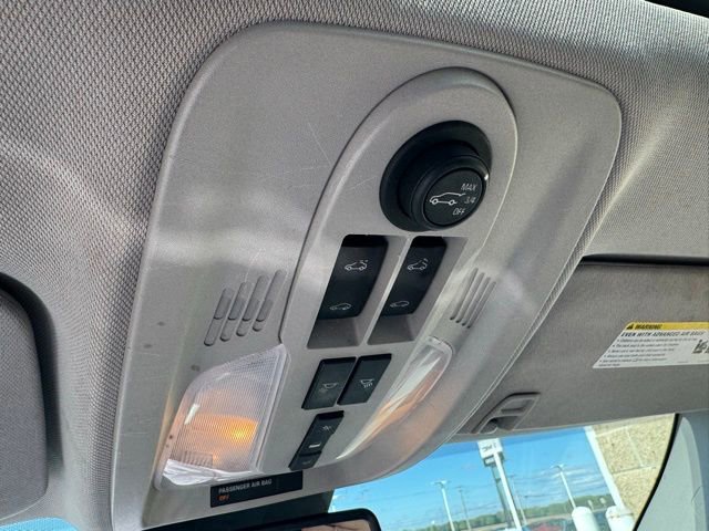 Used 2017 Chevrolet Equinox Premier w/ Enhanced Convenience Package image 25