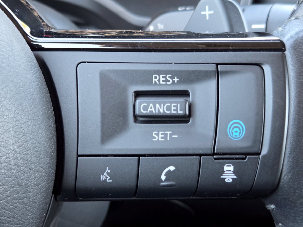 Used 2023 Nissan Rogue SL w/ SL Premium Package AWD/4WD image 17