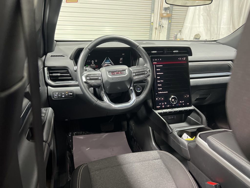 Used 2025 GMC Terrain Elevation image 21