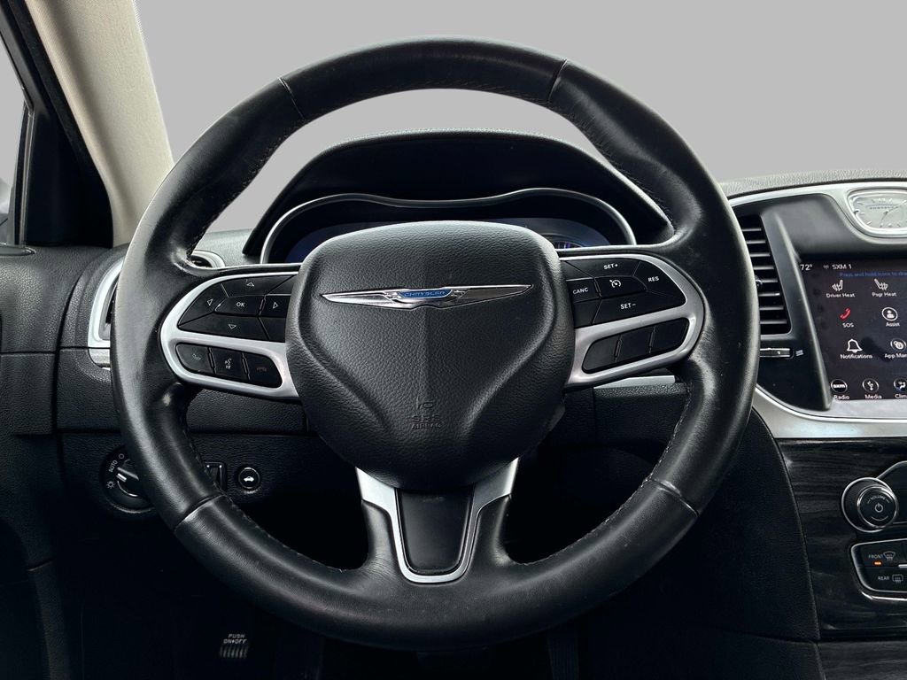 Used 2019 Chrysler 300 Touring w/ Quick Order Package 2EF image 16