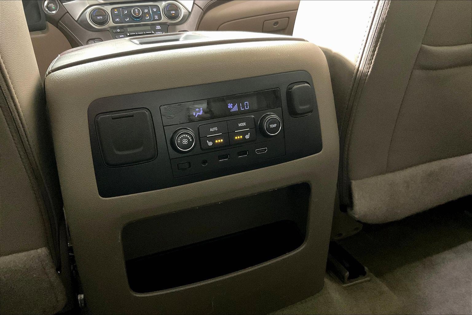 Used 2019 Chevrolet Tahoe Premier AWD/4WD image 11