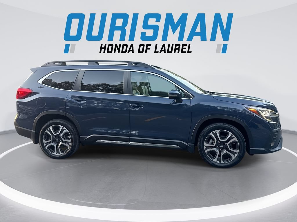 Used 2023 Subaru Ascent Limited AWD/4WD image 9