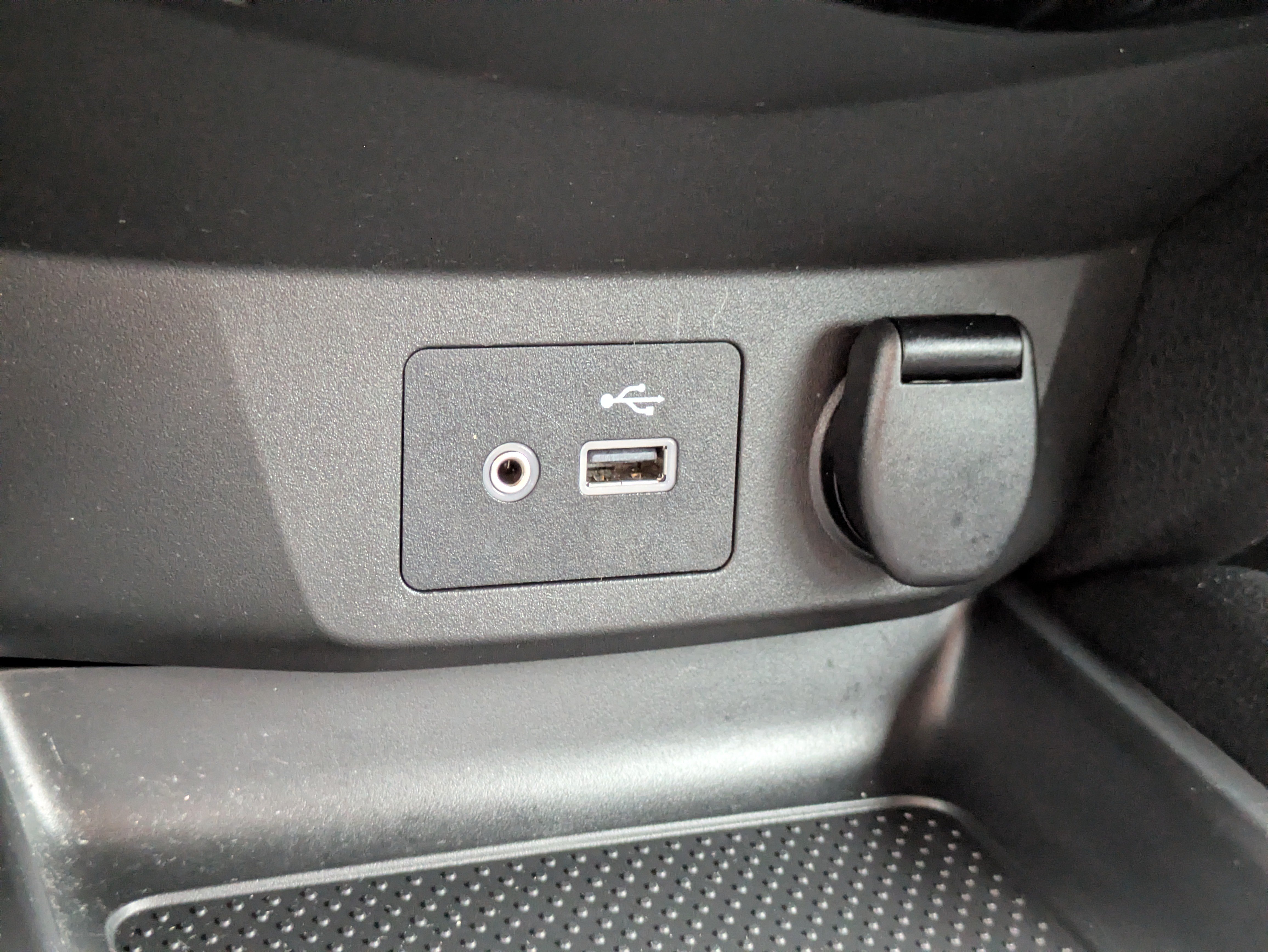 Used 2019 Nissan Rogue Sport SV FWD image 25