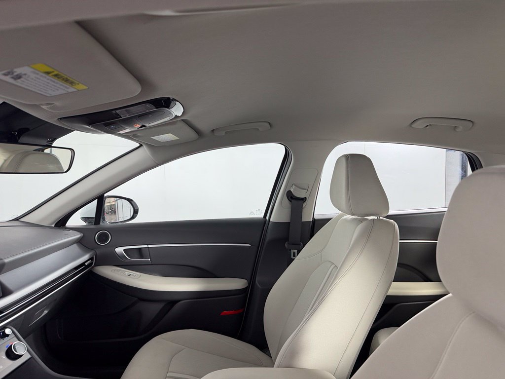 Used 2025 Hyundai Sonata SEL FWD image 18