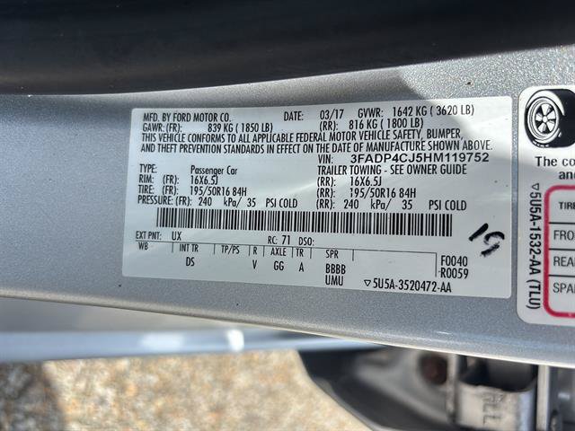 Certified 2017 Ford Fiesta Titanium FWD image 21