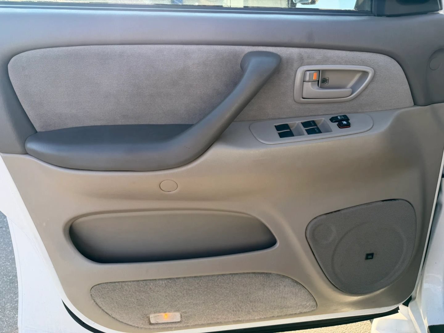 Used 2007 Toyota Sequoia SR5 RWD image 9