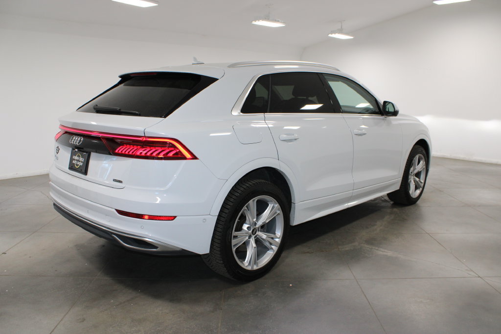 Used 2023 Audi Q8 Premium w/ Convenience Package AWD/4WD image 9