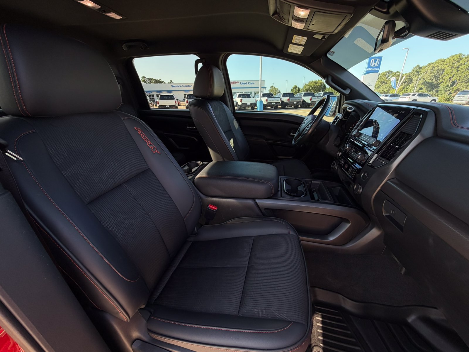 Used 2024 Nissan Titan PRO-4X w/ Off Road Protection Package AWD/4WD image 15