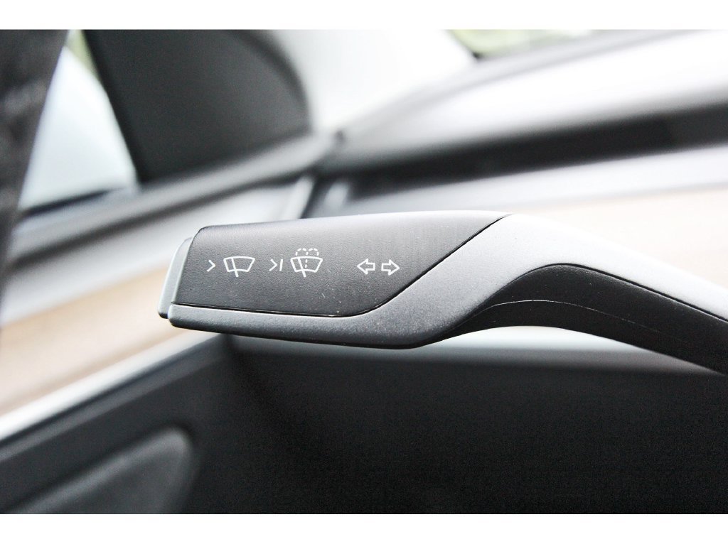 Used 2023 Tesla Model Y Long Range AWD/4WD image 20