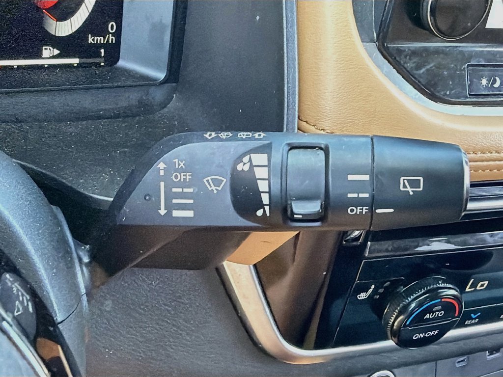 Used 2021 Nissan Rogue Platinum FWD image 19