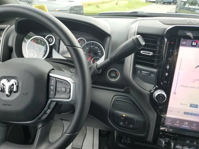 New 2026 RAM 2500 Tradesman AWD/4WD image 19