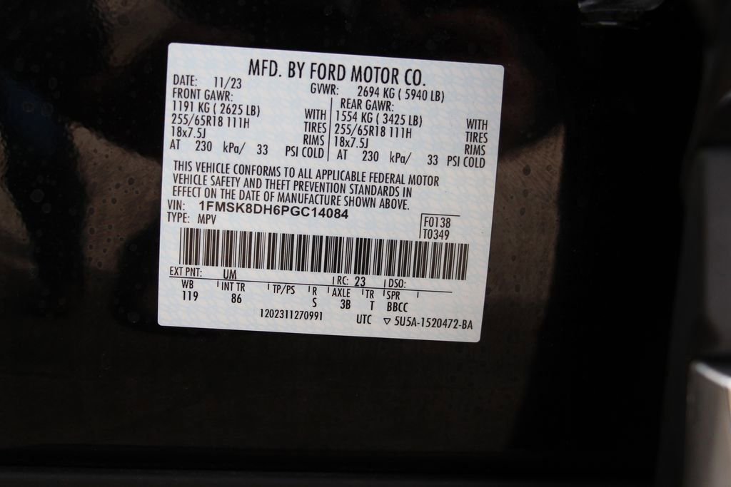 Used 2023 Ford Explorer XLT image 34