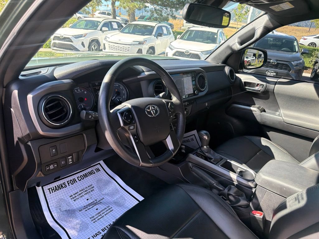 Used 2021 Toyota Tacoma TRD Off-Road w/ TRD Premium Off Road Package AWD/4WD image 24