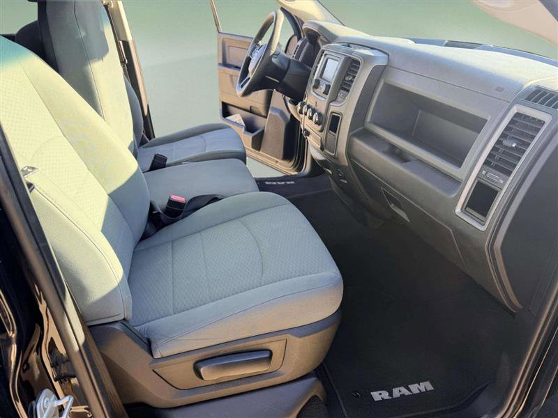 Used 2018 RAM 1500 Express w/ Black Ram 1500 Express Group image 19