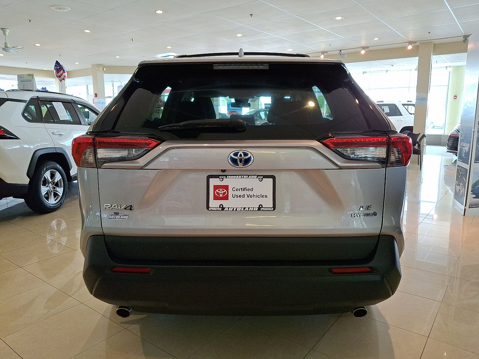 Certified 2022 Toyota RAV4 LE w/ Carpet Mat Package (TMS) AWD/4WD image 6