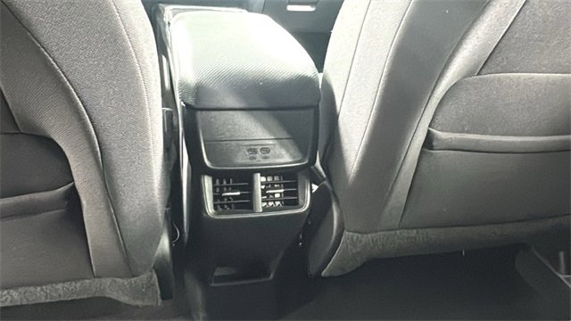 Used 2025 Chevrolet Equinox LT image 36