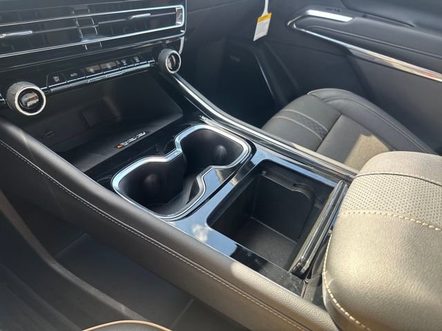 New 2026 Chevrolet Traverse High Country w/ LPO, Floor Liner Package image 31