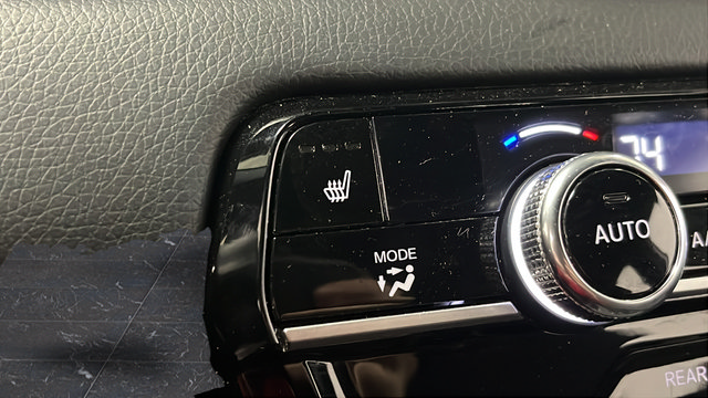 Used 2023 Honda Pilot Sport image 37