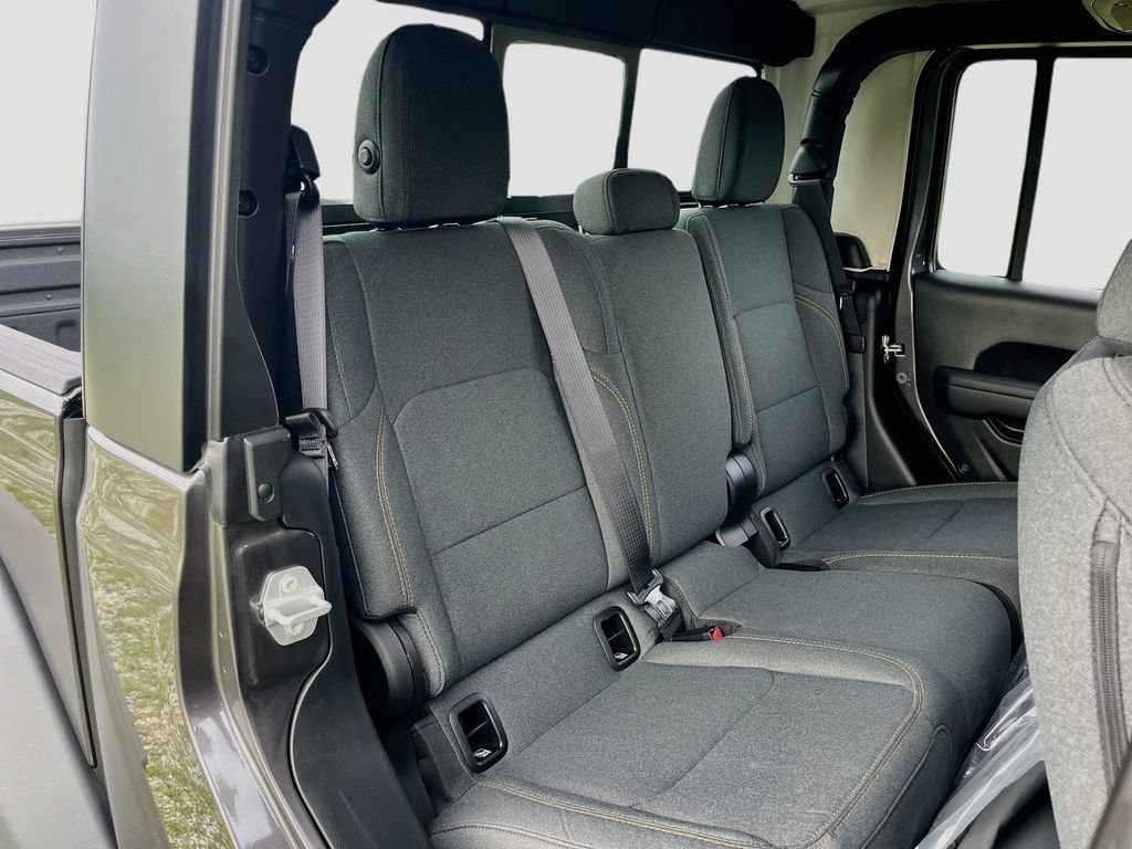 New 2026 Jeep Gladiator Sport AWD/4WD image 24