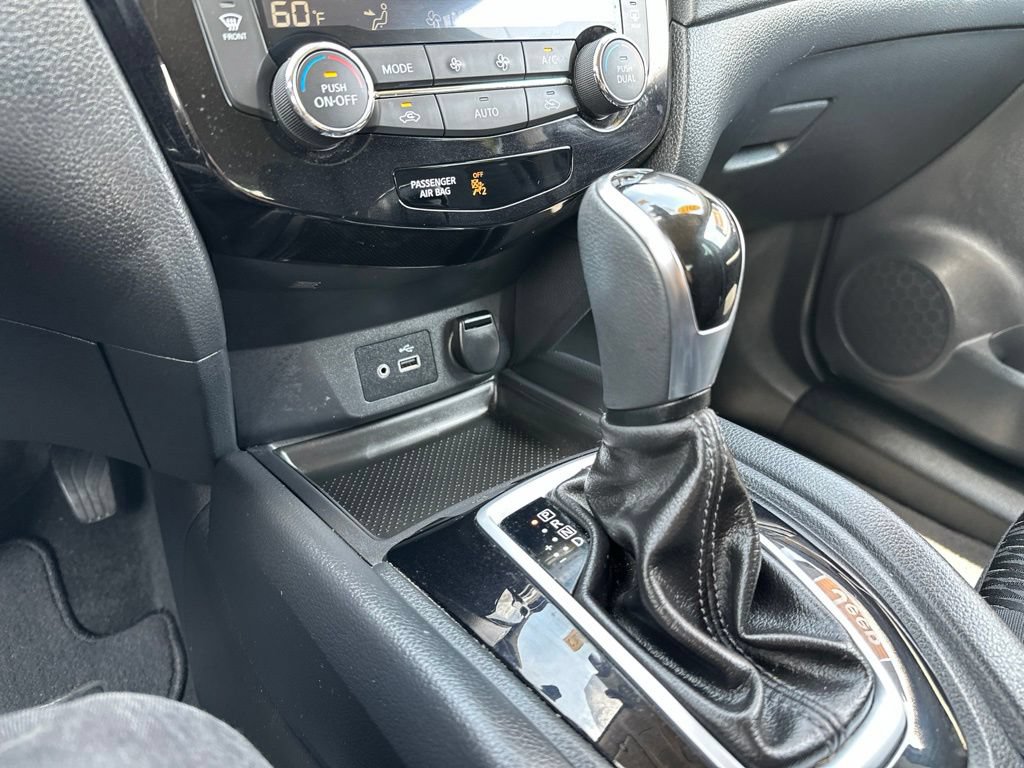 Used 2019 Nissan Rogue SV AWD/4WD image 34