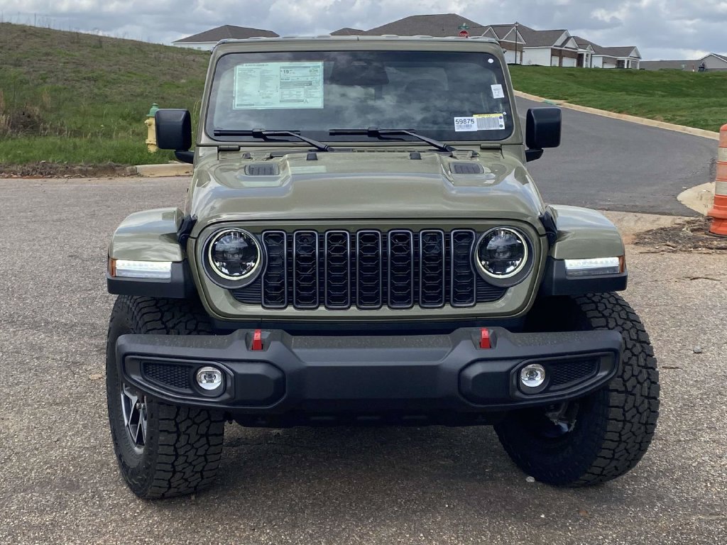 New 2026 Jeep Gladiator Rubicon w/ Steel Power Dome Hood Package AWD/4WD image 31
