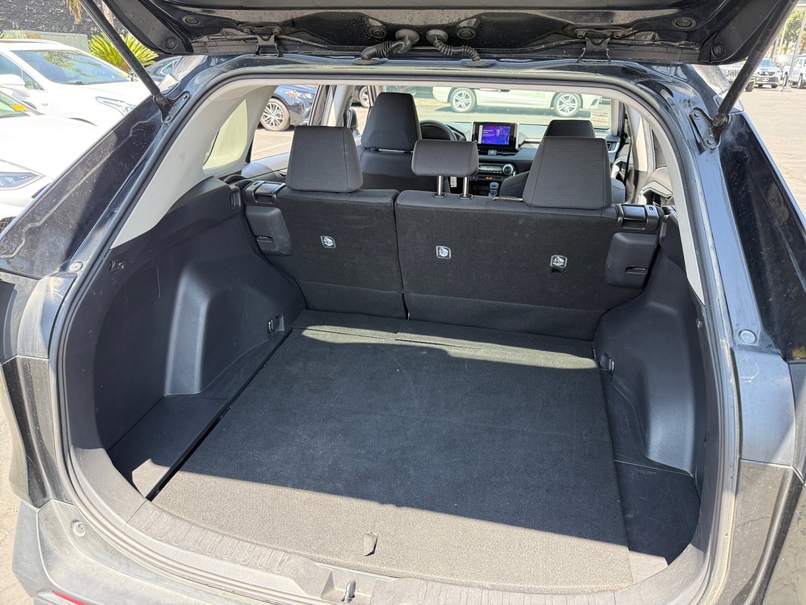 Used 2024 Toyota RAV4 LE image 20